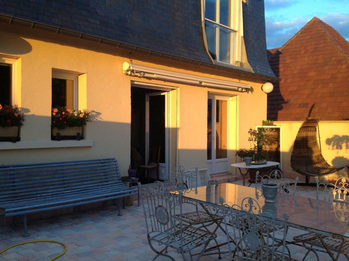 Appartement terrasse face mer Villerville Exterior foto
